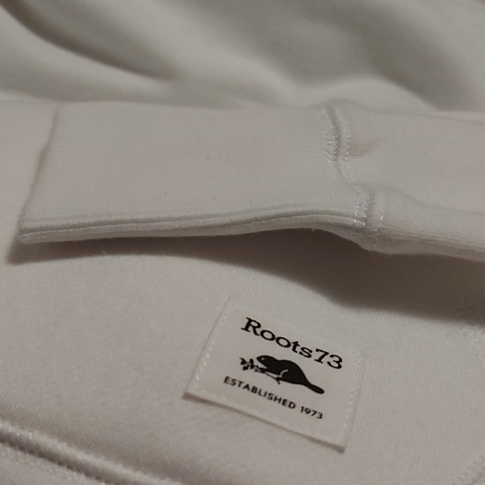 NWT Roots Small White Hooded Sweatshirt